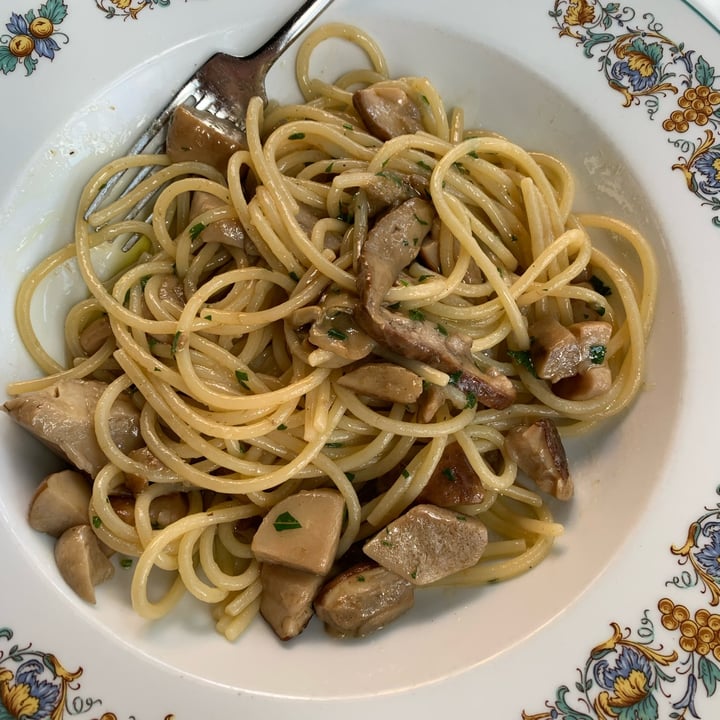 photo of Il Ciociaro Pasta Con Funghi Porcini shared by @glompii on  29 May 2022 - review