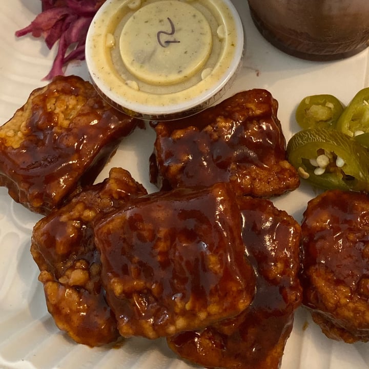 review photo of Fat Vegan Alitas bbq shared by @estefaniagoram on 13 Oct 2020 - review