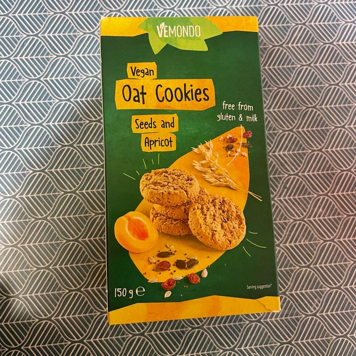 review photo of Vemondo Vegan Oat Cookies Seeds and Apricot shared by @caracatastrofe on 20 Feb 2022 - review