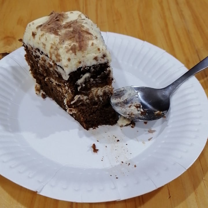 photo of Mercy vegan food Torta de chocolate y maracuya shared by @fpfluffy on  29 Oct 2020 - review
