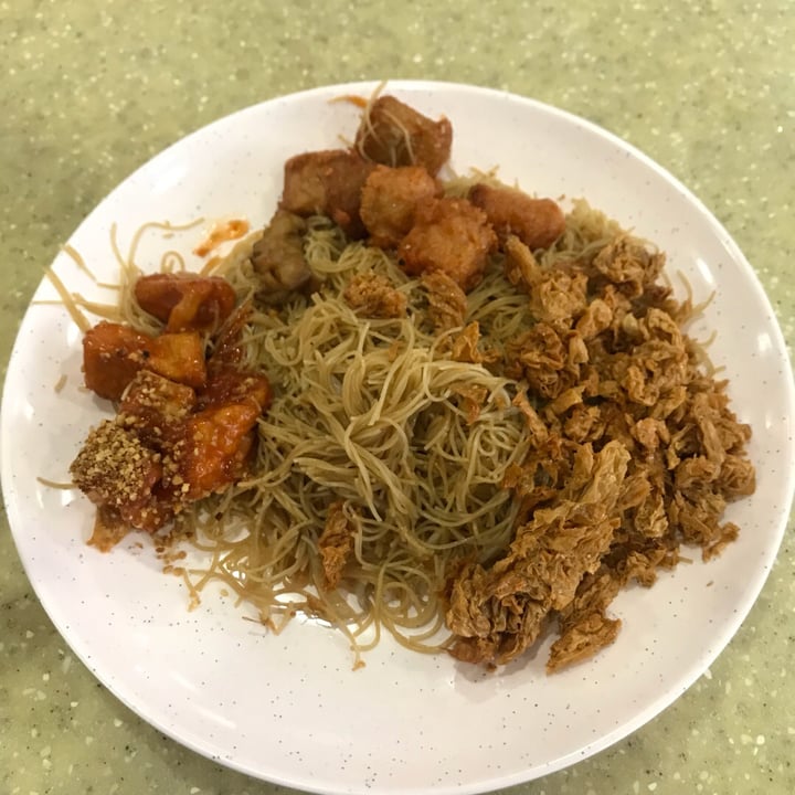 photo of 24 hours Vegetarian Food @ East Singapore (Pasir Ris) Vegetarian Noodle shared by @blxck on  21 Oct 2019 - review