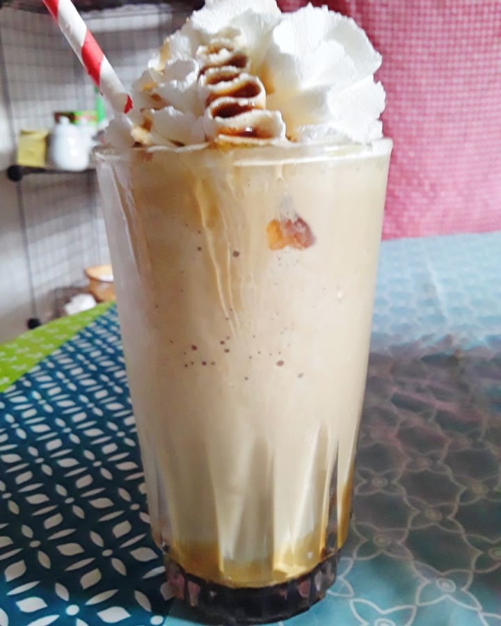 photo of La Beterraga Rebelde Frappe Caramel shared by @isthatgal on  17 Mar 2020 - review