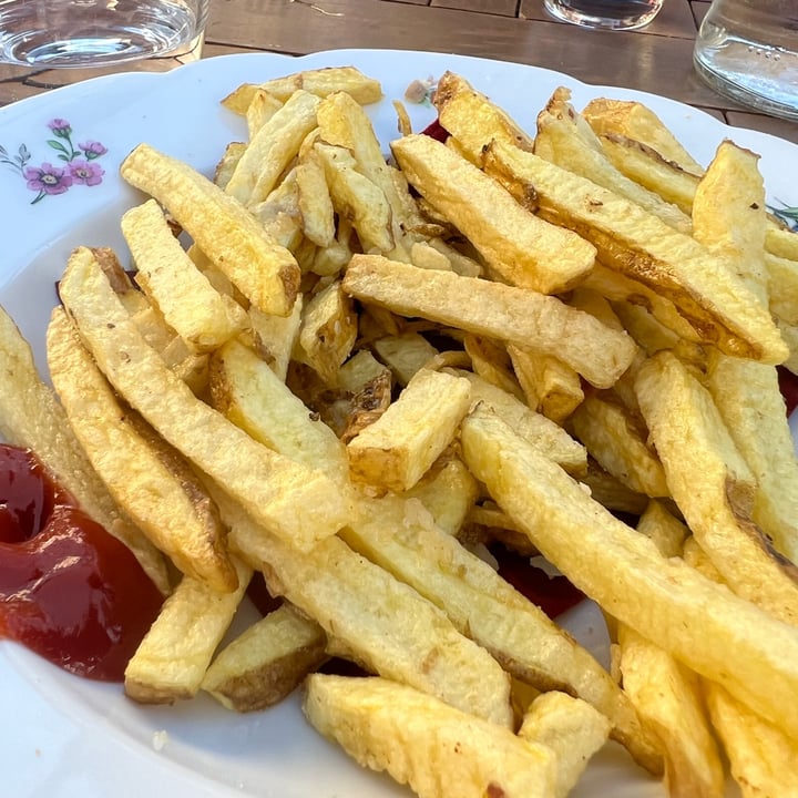photo of Osteria Metropolitana Ponte Milvio Patate Fritte shared by @aananga on  31 Oct 2022 - review