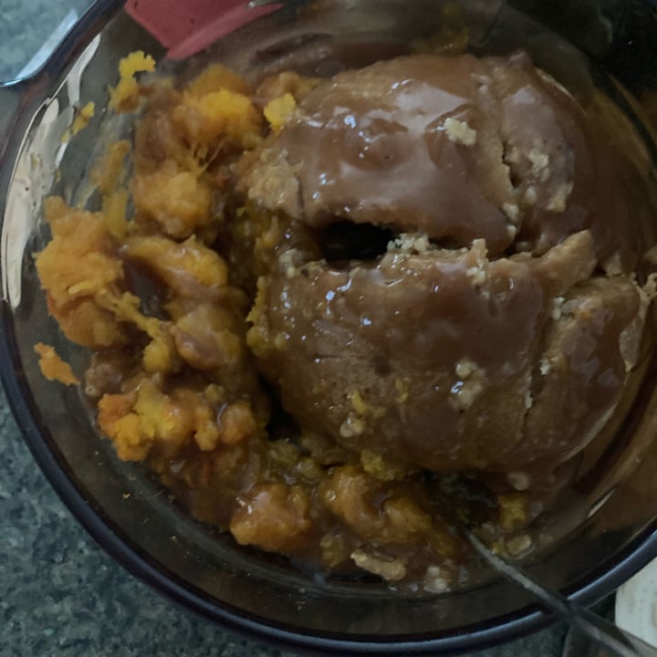 review photo of Tofurky Plant-Based Roast with Herb Gravy shared by @cleanplateclub on 25 Dec 2021 - review