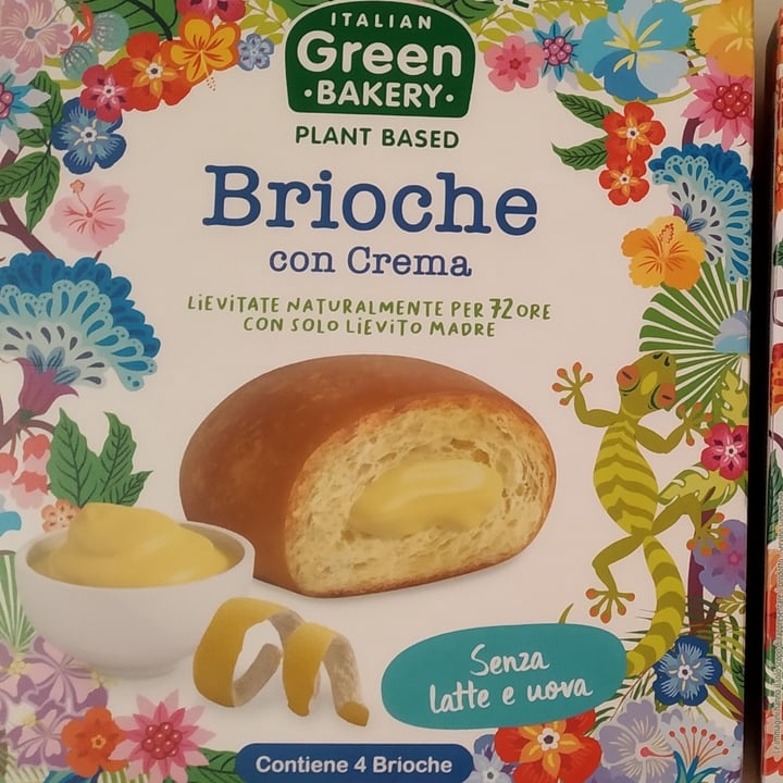 photo of italian green bakery Brioche con crema shared by @johannesburg on  29 Nov 2022 - review