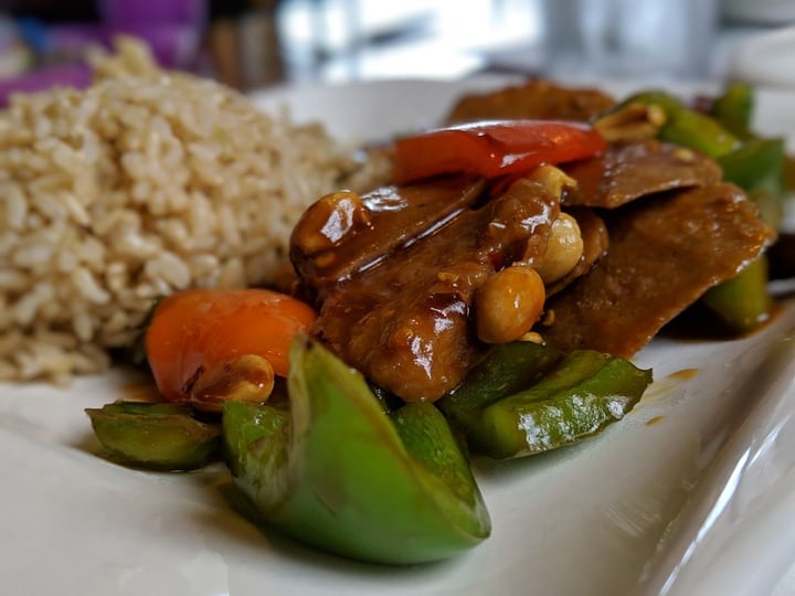 photo of Veggie Heaven Kung Pao Chicken shared by @ravenousvegan on  26 Apr 2019 - review