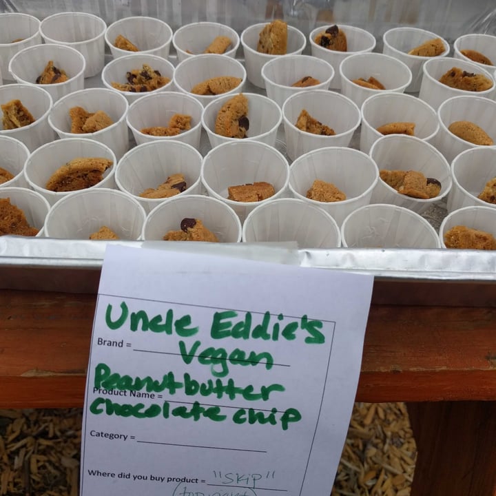 review photo of Uncle Eddie’s Vegan Peanut Butter Chocolate Chip Cookies shared by @retlif01 on 15 May 2021 - review