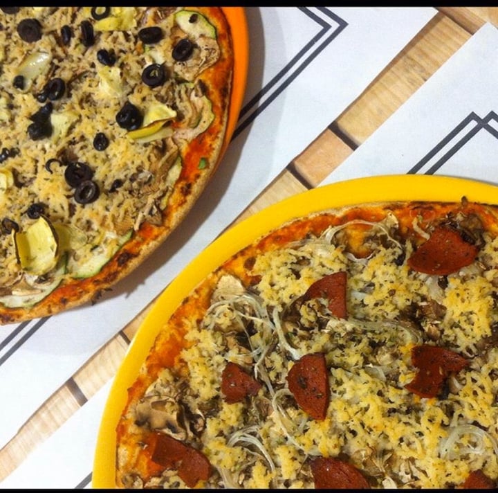 photo of Dolce Pizza y Los Veganos Pizza De Chorizo Vegano shared by @toysalem on  22 Feb 2020 - review