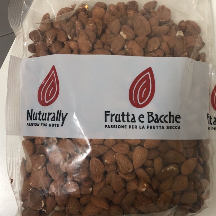 photo of Frutta e bacche naturally Mandorle Sgusciate E Biologiche shared by @psychegle on  22 Nov 2022 - review