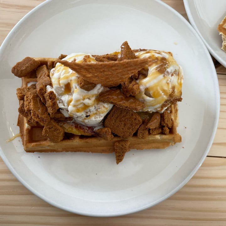 photo of ditto Better than Biscoff Waffle shared by @thehumblechickpea on  26 Nov 2022 - review