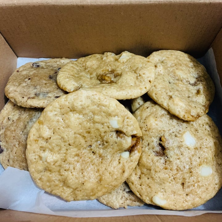 photo of Maka Vegan Treats Vegan Macadamia Cookie shared by @luchovg on  18 Sep 2020 - review