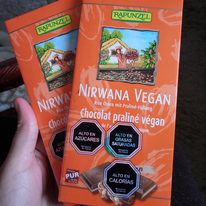 review photo of Rapunzel Chocolate Praliné shared by @jovenvegana on 25 Jul 2021 - review