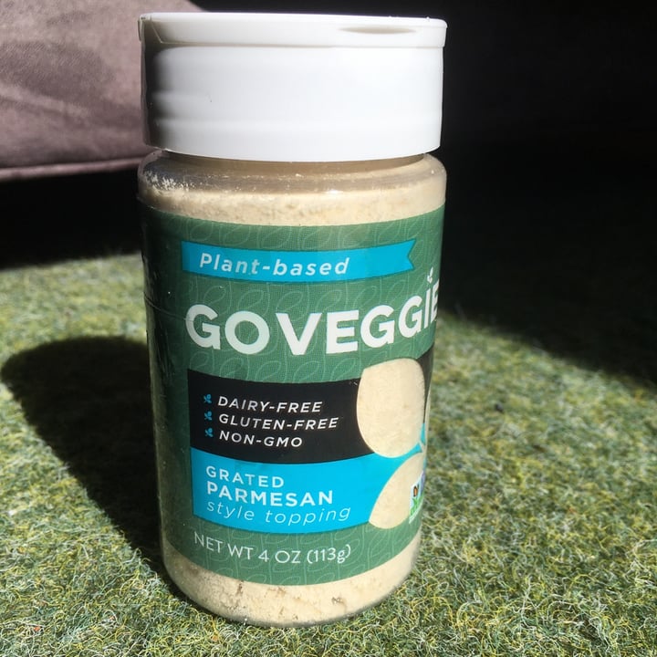 photo of GO VEGGIE Grated Parmesan shared by @renfield on  24 Jun 2022 - review