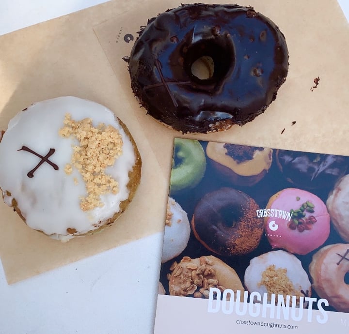 photo of Crosstown Marylebone - Vegan Doughnuts & Coffee Vegan Doughnuts shared by @sophiegig on  16 Dec 2019 - review
