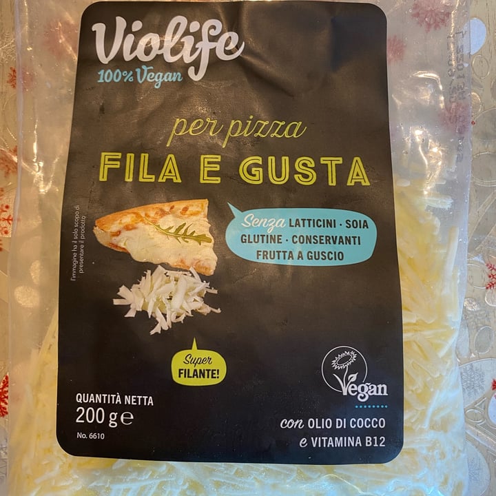 photo of Violife Fila e gusta Fake Mozzarella shared by @pierannasilvia on  12 May 2022 - review
