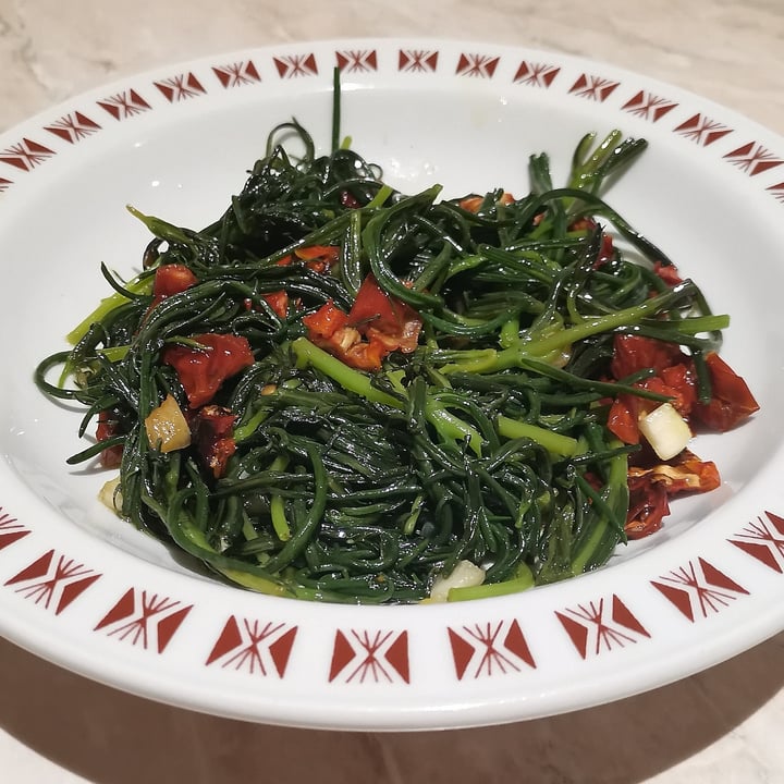 review photo shared by @lucica on 07 May 2022 - post