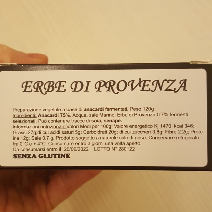 photo of Il CashewFicio Cashewttina alle Erbe di Provenza shared by @vegalle on  05 Jun 2022 - review