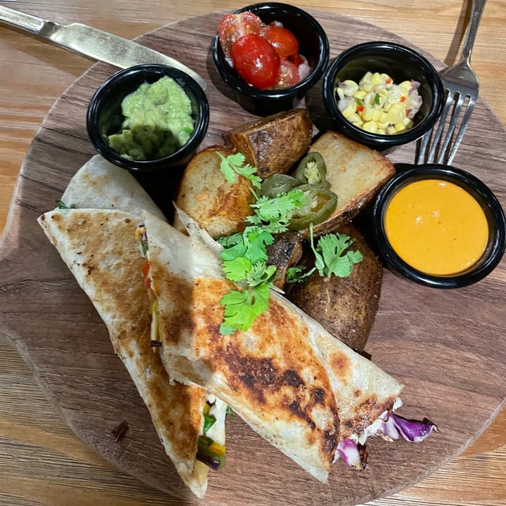 review photo of Genius Central Singapore Mexican Vegan Fajitas Wrap shared by @garyyouxue on 21 Sep 2021 - review