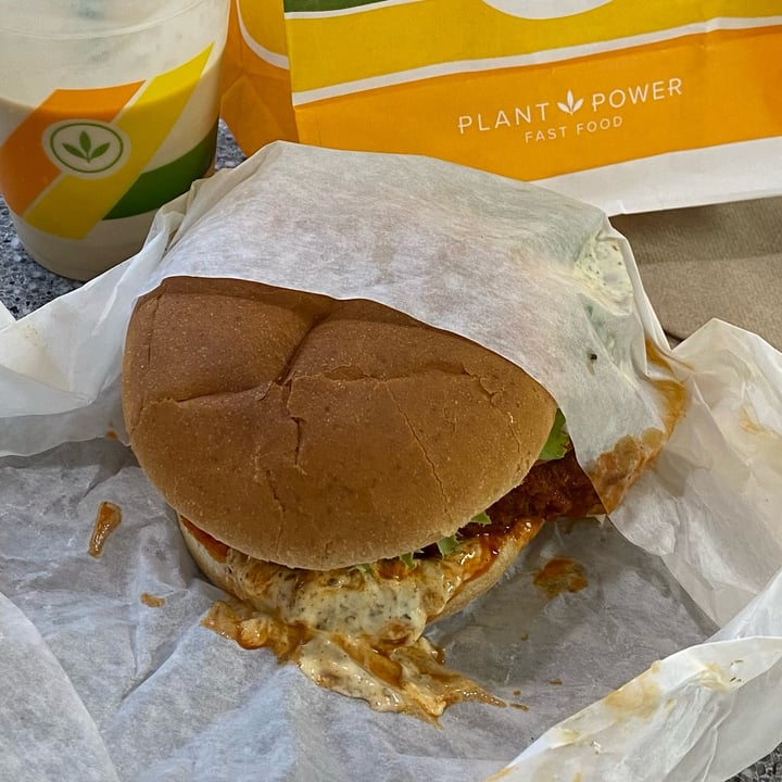 photo of Plant Power Fast Food The Buffalo ‘66 sandwich shared by @shizomaru on  27 Feb 2022 - review