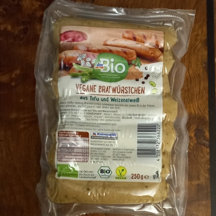 review photo of dmBio Vegetarische Bratwürstchen shared by @mariarosaria on 13 May 2022 - review