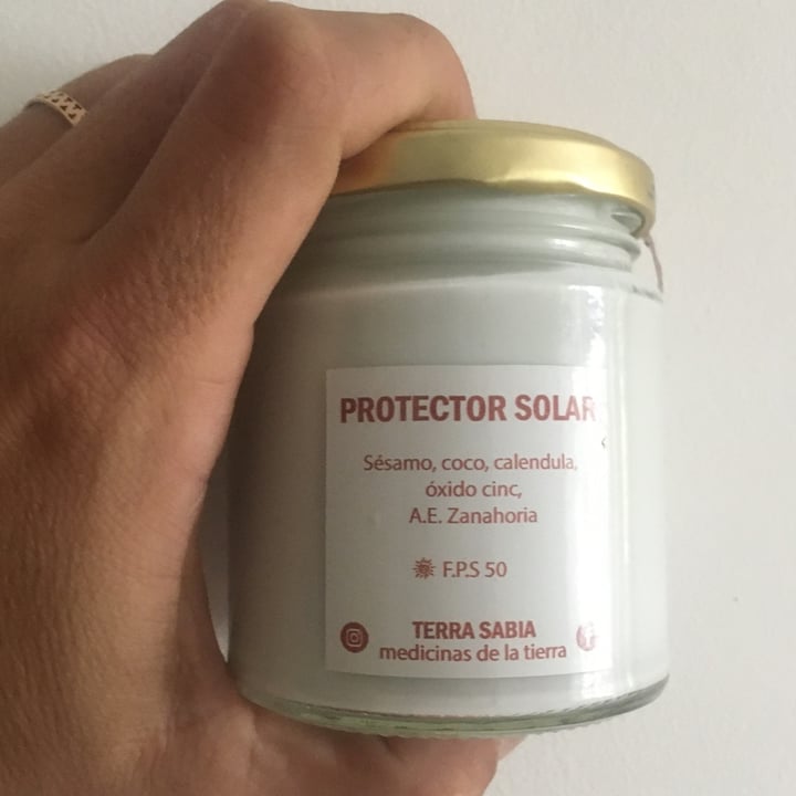 photo of Terra sabia Protector Solar 50 shared by @tatojeanney on  08 Dec 2021 - review
