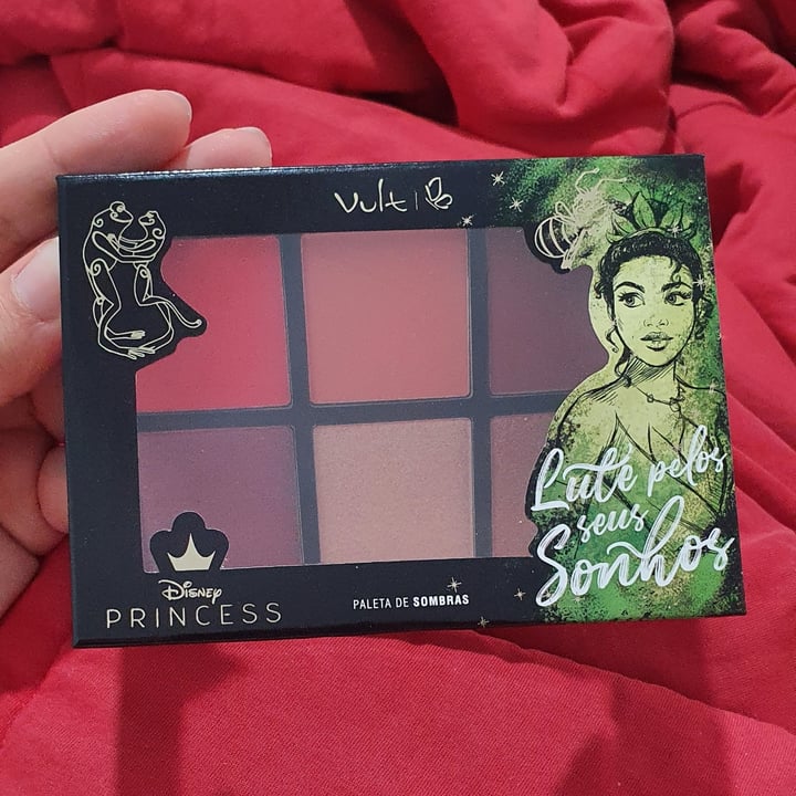 photo of vult Paleta De Sombras shared by @mickaelly on  09 Sep 2022 - review