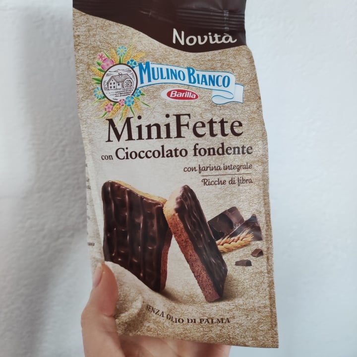 photo of Mulino Bianco Mini Fette Con Cioccolato Fondente shared by @miriana016 on  24 Dec 2021 - review