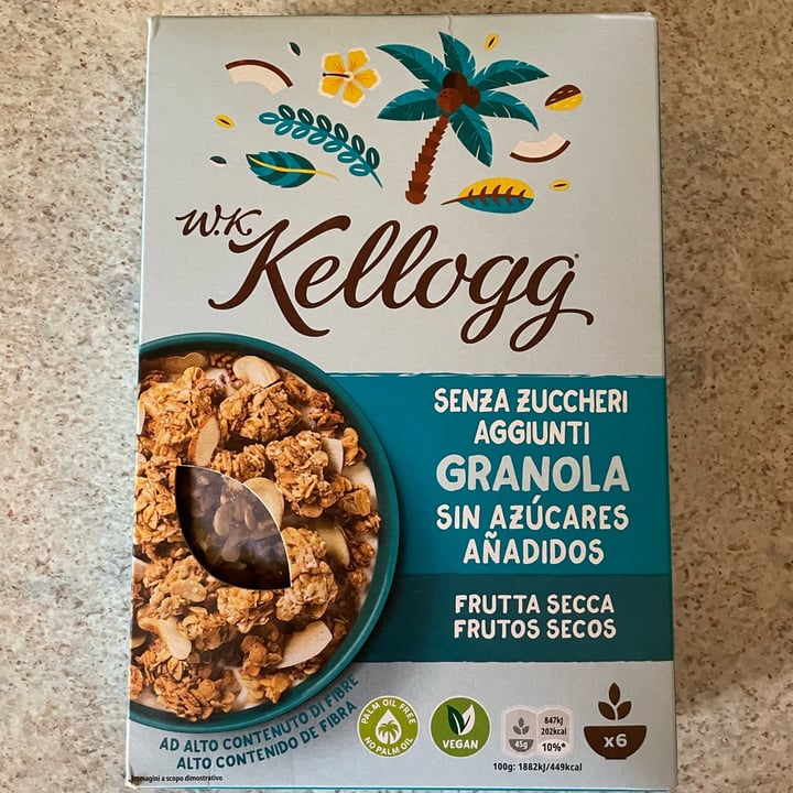 photo of Kellogg Granola senza zuccheri aggiunti - frutta secca shared by @chiaramazzei on  12 Mar 2022 - review