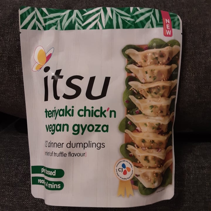 photo of itsu Terriyaki Chick’n Vegan Gyoza shared by @waitrosevegan on  28 Feb 2021 - review