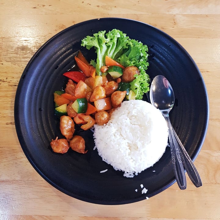 photo of Zi Zai Vegetarian Sweet & Sour Meat Set shared by @imgoodgirl on  19 Oct 2019 - review