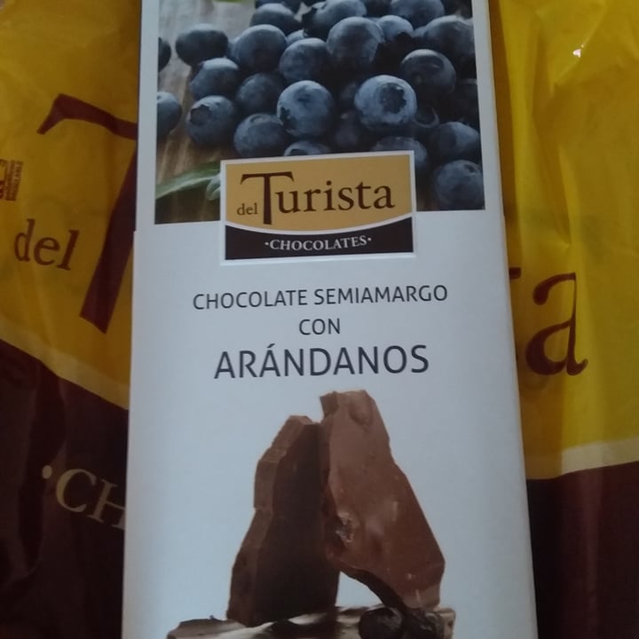 photo of Del Turista chocolate semiamargo con arándanos shared by @eve97lyn on  29 Aug 2021 - review