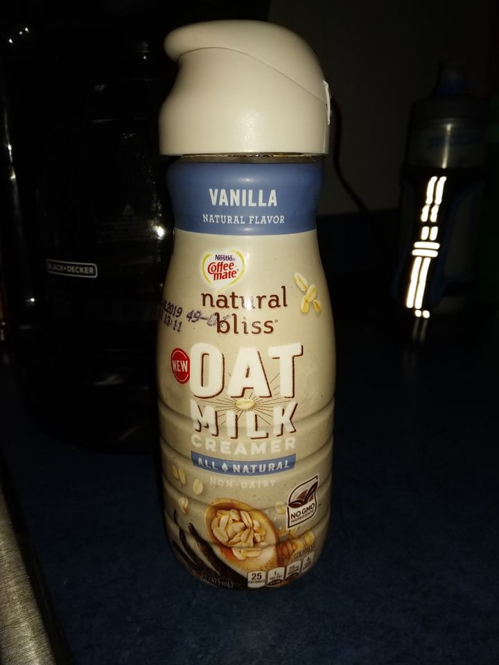 photo of Coffee mate natural bliss Oat Milk Creamer shared by @motorcitypanda on  24 Mar 2019 - review