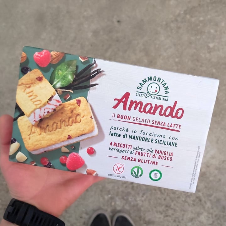 review photo of Sammontana biscotti gelato alla vaniglia shared by @maribalio on 20 Jun 2022 - review