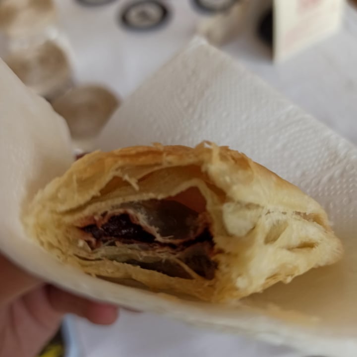 review photo of Vallveg Pastel de chocolate shared by @mrpmilo on 01 Jul 2022 - review