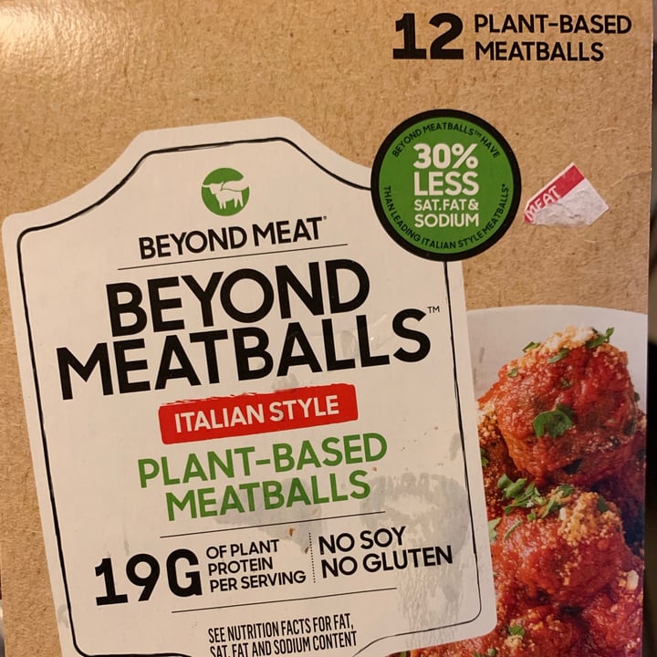 photo of Beyond Meat Beyond Meatballs Italian Style shared by @gemcityvegan on  09 Apr 2021 - review