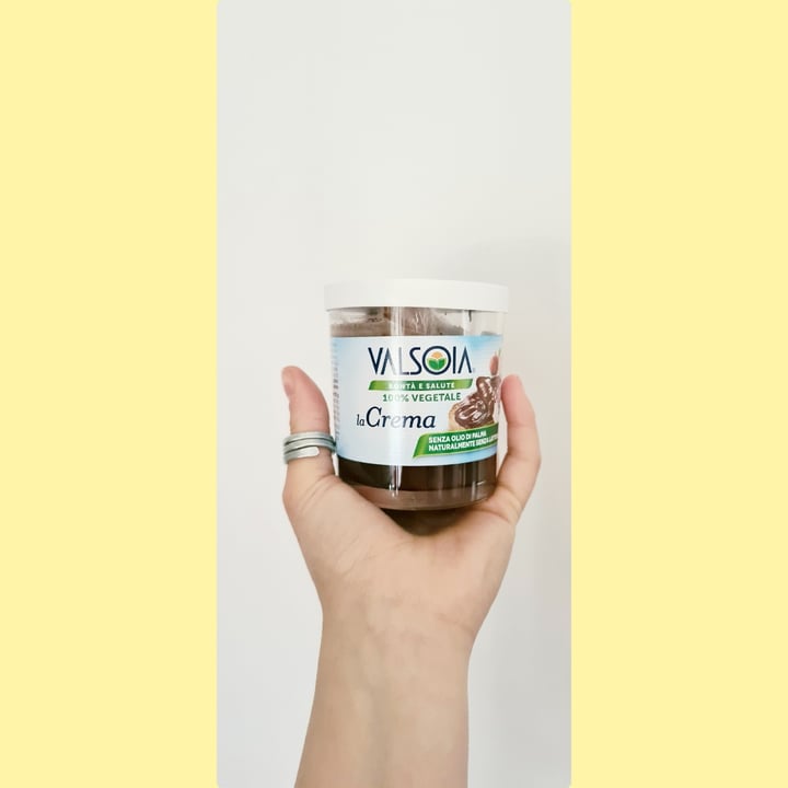 review photo of Valsoia Crema alla nocciola shared by @guinness on 15 Mar 2022 - review