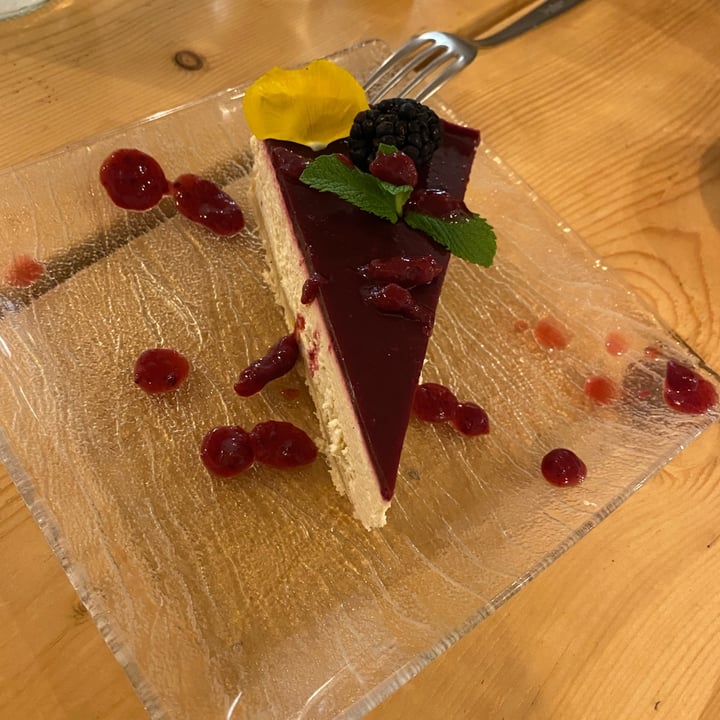 photo of Aromaticus Cheesecake ai lamponi shared by @portosusy on  15 Jun 2022 - review