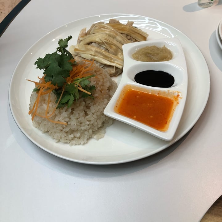 photo of Green Common Singapore Heura chicken rice shared by @tse29 on  19 Jan 2022 - review