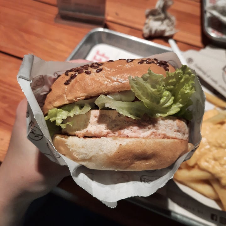 photo of Burger 54 Chicken Sandwich shared by @vegaly on  23 Oct 2021 - review