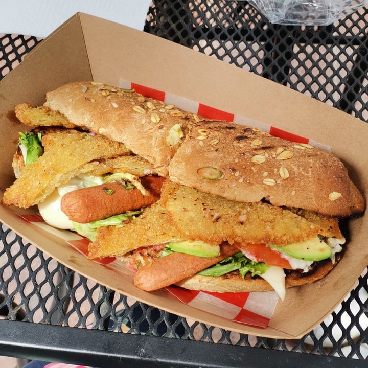 photo of Choclo y Maíz Cocina vegana Lonche Chilango shared by @shal13 on  07 Dec 2021 - review