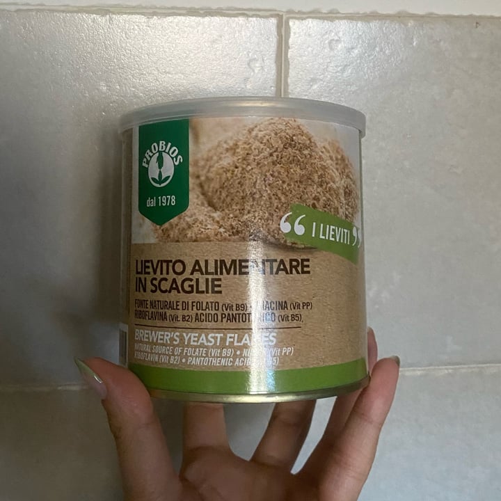 photo of Probios Lievito alimentare in scaglie shared by @lucr3ziagalli on  10 Jul 2022 - review