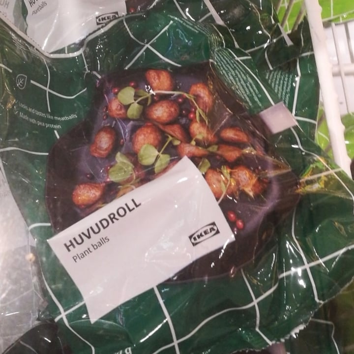 photo of IKEA Vegan “meatballs” shared by @unatempestavegana on  20 May 2021 - review