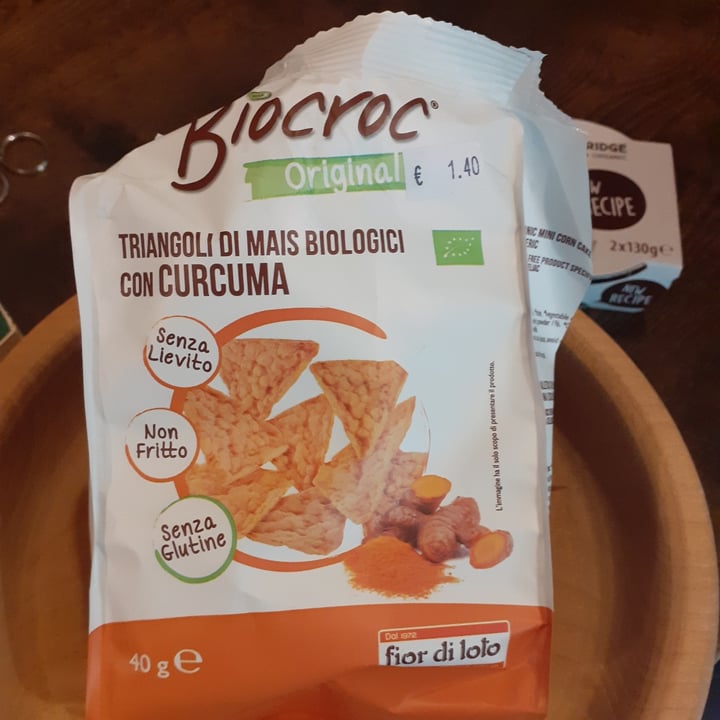 photo of Biocroc triangoli di mais con curcuma shared by @robina on  05 Oct 2022 - review