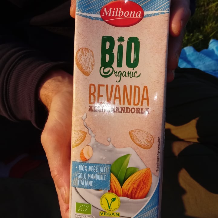 photo of Milbona Almond Drink shared by @lapao on  23 Oct 2021 - review