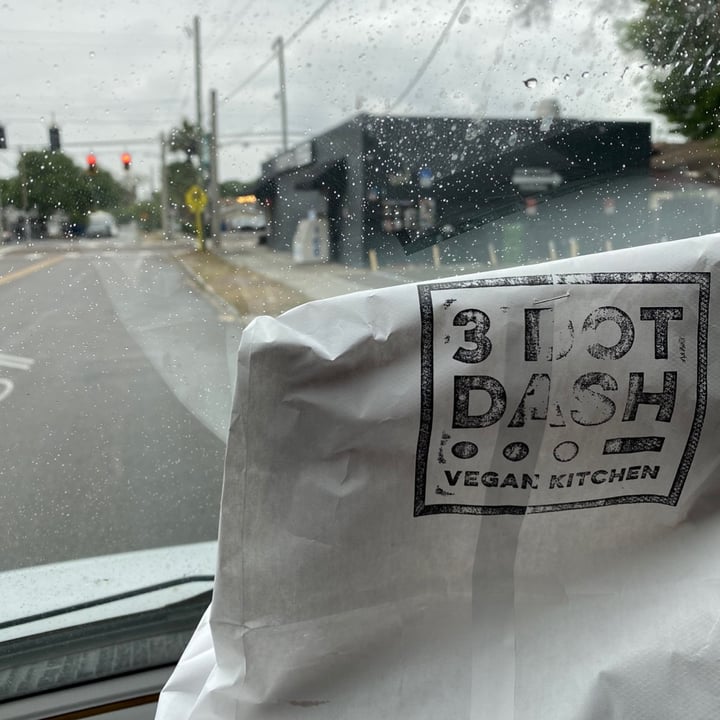 review photo of 3 Dot Dash Vegan Kitchen Rodeo Burger shared by @dirtbagvegan on 29 Apr 2020 - review