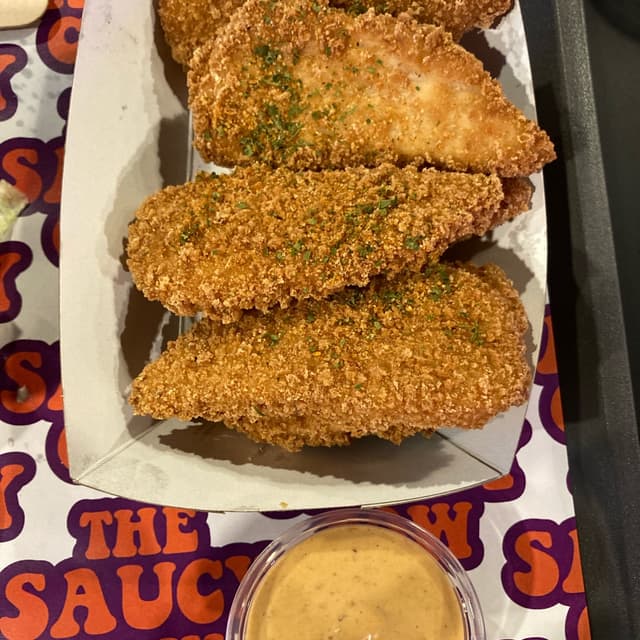 Foto do prato “the chick tenders”