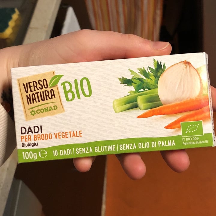 review photo of Conad Bio Dadi per brodo vegetale shared by @rebeccavegan on 03 Jan 2022 - review