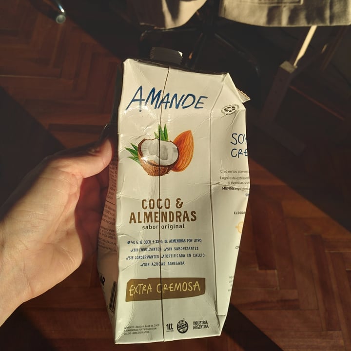 photo of Amande Leche De Coco Y Almendra shared by @saragr on  11 Jun 2021 - review
