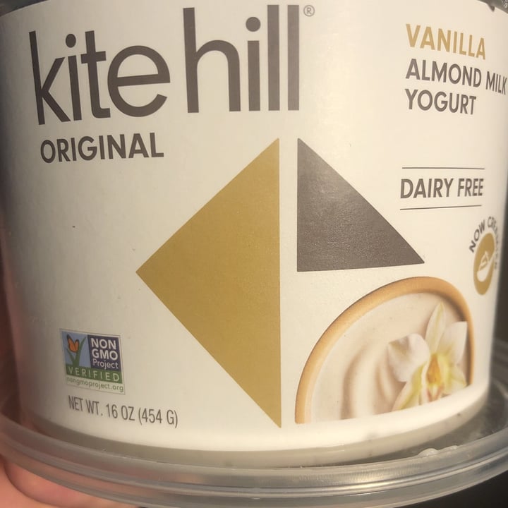 photo of Kite Hill Vanilla Almond Milk Yogurt Original shared by @jacobunger on  26 Aug 2021 - review