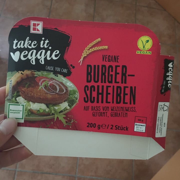photo of Vegafit Vegane Burgerscheiben shared by @blueberrypancake on  28 Jun 2020 - review